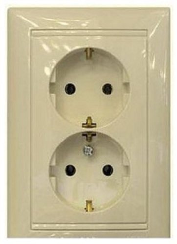 Розетка с заземлением Legrand Valena 1-м. 2 мод. слоновая кость картинка